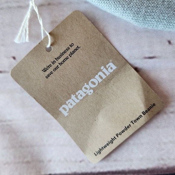 NWT Patagonia "Lightweight Powder Town Beanie" OG Rugby Stripe Blue Grey Pom Hat - Picture 5 of 10